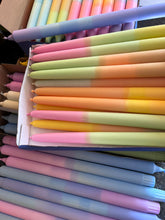 Last inn bildet i Galleri-visningsprogrammet, Fargede stearinlys