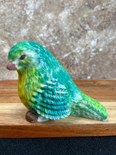 Last inn bildet i Galleri-visningsprogrammet, Jesmonite Fugl