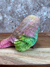 Last inn bildet i Galleri-visningsprogrammet, Jesmonite Fugl