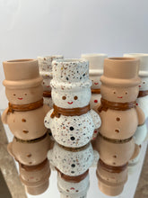 Last inn bildet i Galleri-visningsprogrammet, Jesmonite Snømann