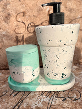 Last inn bildet i Galleri-visningsprogrammet, Jesmonite Såpe dispenser