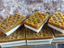 Last inn bildet i Galleri-visningsprogrammet, Honning og havre såpe