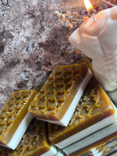 Last inn bildet i Galleri-visningsprogrammet, Honning og havre såpe