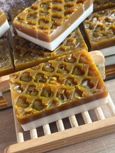 Last inn bildet i Galleri-visningsprogrammet, Honning og havre såpe