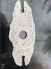 Last inn bildet i Galleri-visningsprogrammet, Jesmonite Vinglass holder