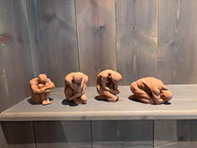 Last inn bildet i Galleri-visningsprogrammet, Jesmonite Yoga figur