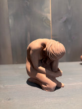 Last inn bildet i Galleri-visningsprogrammet, Jesmonite Yoga figur