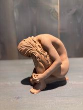 Last inn bildet i Galleri-visningsprogrammet, Jesmonite Yoga figur