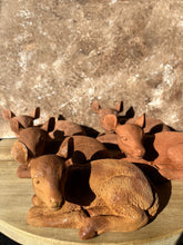 Last inn bildet i Galleri-visningsprogrammet, Jesmonite Hjort