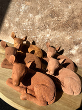 Last inn bildet i Galleri-visningsprogrammet, Jesmonite Hjort