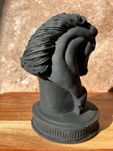 Last inn bildet i Galleri-visningsprogrammet, Jesmonite Hestehode