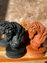 Last inn bildet i Galleri-visningsprogrammet, Jesmonite Hestehode