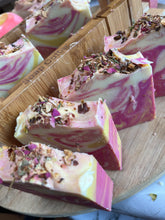 Last inn bildet i Galleri-visningsprogrammet, Såpe Kjærlighet