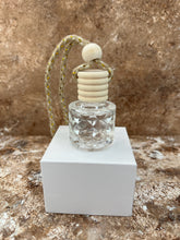 Last inn bildet i Galleri-visningsprogrammet, Duftflaske