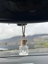 Last inn bildet i Galleri-visningsprogrammet, Duftflaske