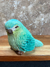 Last inn bildet i Galleri-visningsprogrammet, Jesmonite Fugl