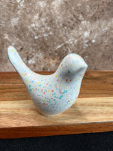 Last inn bildet i Galleri-visningsprogrammet, Jesmonite Liten Fugl