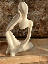 Last inn bildet i Galleri-visningsprogrammet, Jesmonite Hjertefigurer