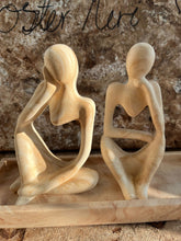 Last inn bildet i Galleri-visningsprogrammet, Jesmonite Hjertefigurer