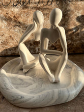 Last inn bildet i Galleri-visningsprogrammet, Jesmonite Hjertefigurer