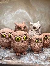 Last inn bildet i Galleri-visningsprogrammet, Jesmonite Ugle XL