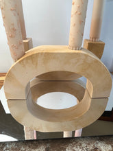 Last inn bildet i Galleri-visningsprogrammet, Jesmonite Buet lysestake