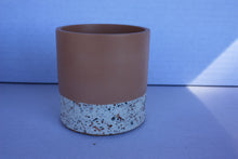 Last inn bildet i Galleri-visningsprogrammet, Jesmonite Krukke