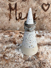 Last inn bildet i Galleri-visningsprogrammet, Jesmonite Ringholder