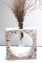 Last inn bildet i Galleri-visningsprogrammet, Jesmonite Vase Kari 11 x 11 cm