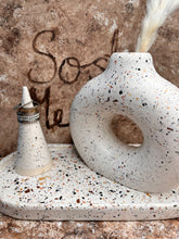 Last inn bildet i Galleri-visningsprogrammet, Jesmonite Vase Carla 15 x 13 cm