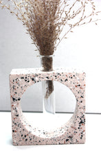 Last inn bildet i Galleri-visningsprogrammet, Jesmonite Vase Kari 11 x 11 cm