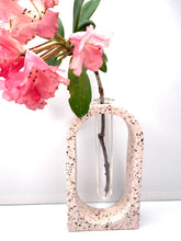 Last inn bildet i Galleri-visningsprogrammet, Jesmonite Vase Edna 15 x 9 cm