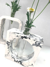 Last inn bildet i Galleri-visningsprogrammet, Jesmonite Vase Meri 14 x 10 cm