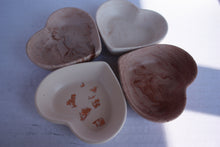 Last inn bildet i Galleri-visningsprogrammet, Jesmonite Skål hjerteformet