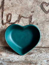 Last inn bildet i Galleri-visningsprogrammet, Jesmonite Skål hjerteformet