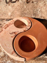 Last inn bildet i Galleri-visningsprogrammet, Jesmonite Svingete T lys holdere