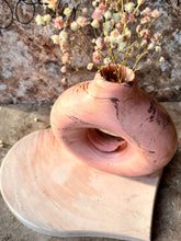 Last inn bildet i Galleri-visningsprogrammet, Jesmonite Vase Carla 15 x 13 cm