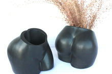 Last inn bildet i Galleri-visningsprogrammet, Jesmonite Rumpe