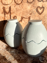 Last inn bildet i Galleri-visningsprogrammet, Jesmonite Påske egg med duftlys