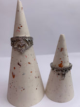 Last inn bildet i Galleri-visningsprogrammet, Jesmonite Ringholder