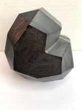 Last inn bildet i Galleri-visningsprogrammet, Jesmonite Hjerteformet skrin