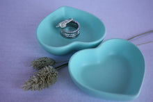 Last inn bildet i Galleri-visningsprogrammet, Jesmonite Skål hjerteformet