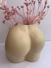 Last inn bildet i Galleri-visningsprogrammet, Jesmonite Rumpe