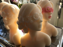 Last inn bildet i Galleri-visningsprogrammet, Dekorlys Kvinneansikt med blomsterkrans