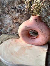 Last inn bildet i Galleri-visningsprogrammet, Jesmonite Vase Carla 15 x 13 cm