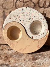 Last inn bildet i Galleri-visningsprogrammet, Jesmonite Svingete T lys holdere