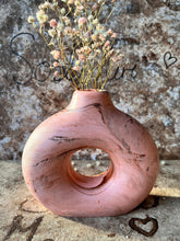 Last inn bildet i Galleri-visningsprogrammet, Jesmonite Vase Carla 15 x 13 cm