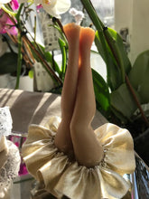 Last inn bildet i Galleri-visningsprogrammet, Dekorlys Kvinneben med skjørt