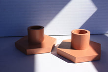 Last inn bildet i Galleri-visningsprogrammet, Jesmonite Lysestake kronelys