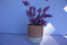 Last inn bildet i Galleri-visningsprogrammet, Jesmonite Krukke